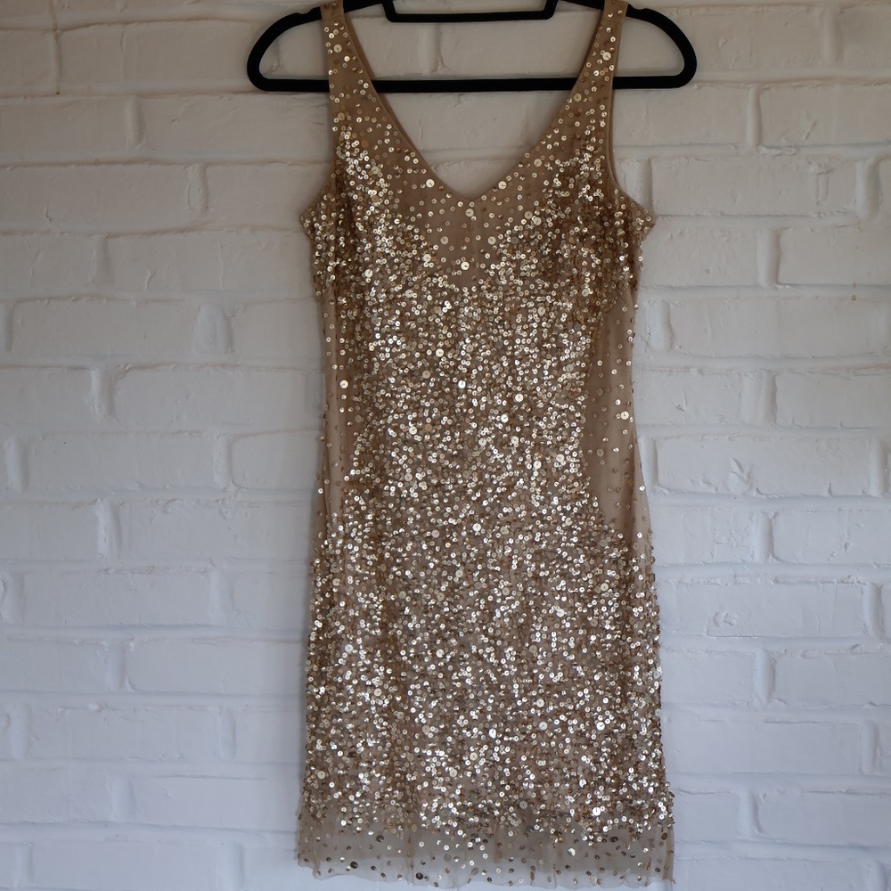 ADRIANNA PAPELL MIDI GOLD SEQUIN DRESS